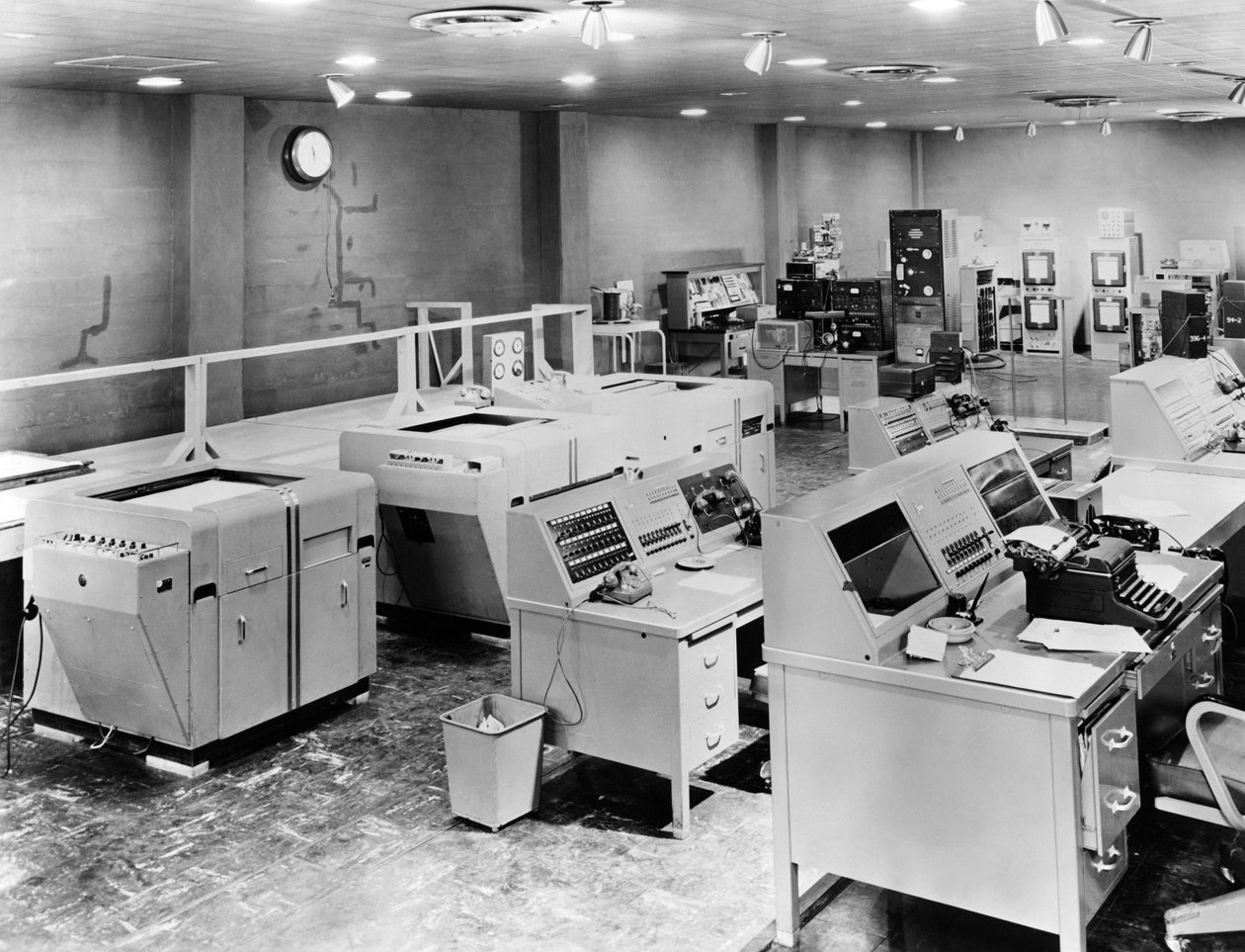 Air Force Control Room, United States, c.1954 (č/b foto) od Unbekannt