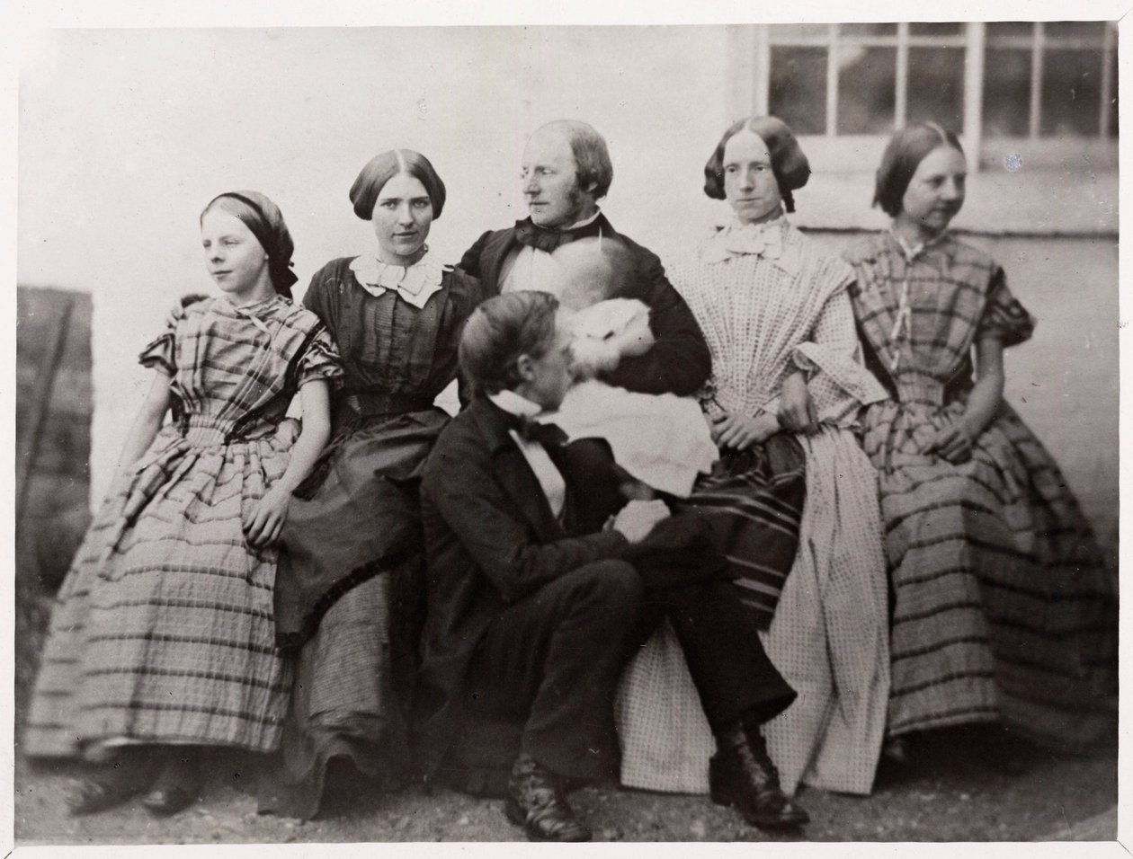 Alexander Parkes, anglický vynálezce a chemik, s rodinou, c 1870 od Unbekannt