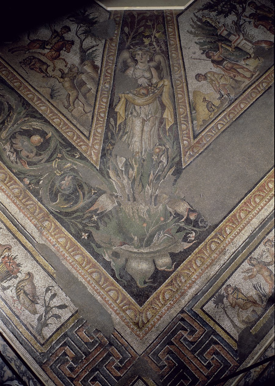 Alegorická postava podzimu, detail mozaikové dlažby zobrazující roční období a lovecké výjevy, z Constantinian Villa v Daphne, Řím, kolem 325-330 našeho letopočtu (mozaika z mramoru, vápence a skla) od Unbekannt