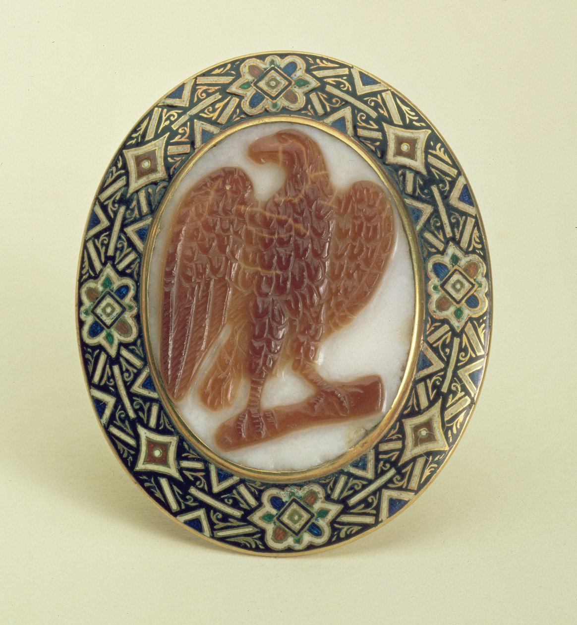 Cameo orla na větvi, sicilský, kolem 1240 (sardonyx) od Unbekannt