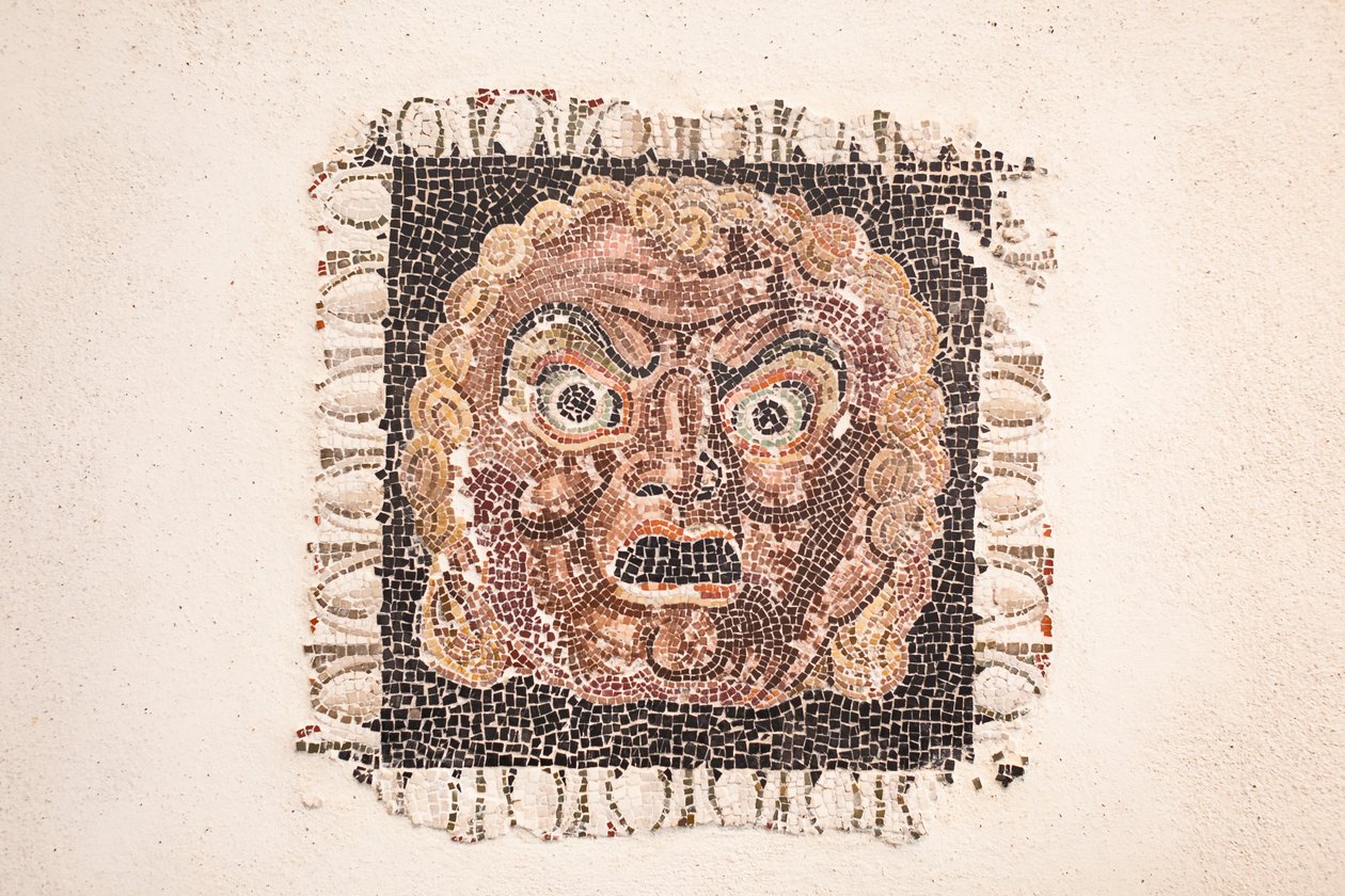 Podlahová mozaika z 1. století př. n. l. zobrazující Dionýsovu masku z římské vily poblíž via Ruffinella v Římě, národní muzeum Říma (museo nazionale romano), Řím, Itálie od Unbekannter Künstler