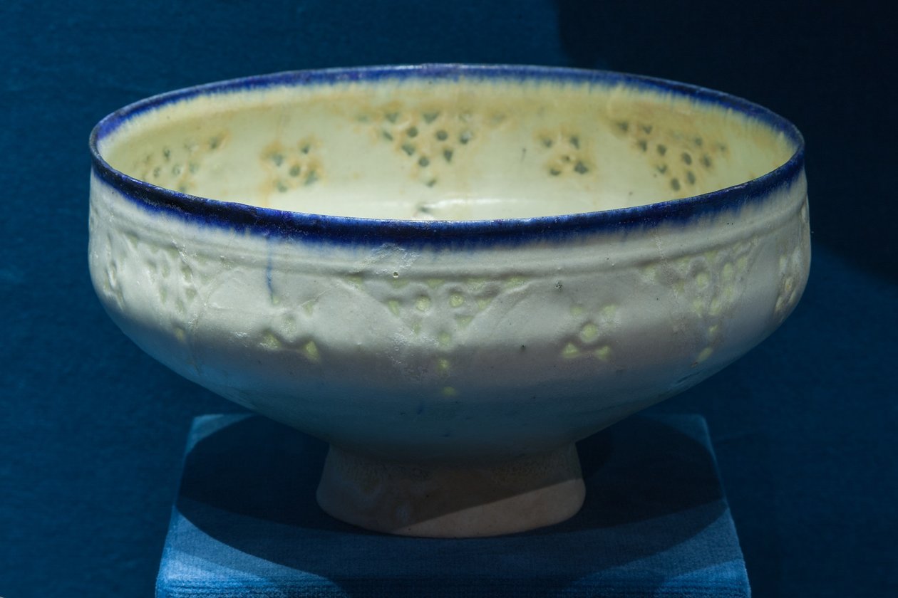 Footed Bowl, pravděpodobně Kashan, Seljuq období od Unbekannt