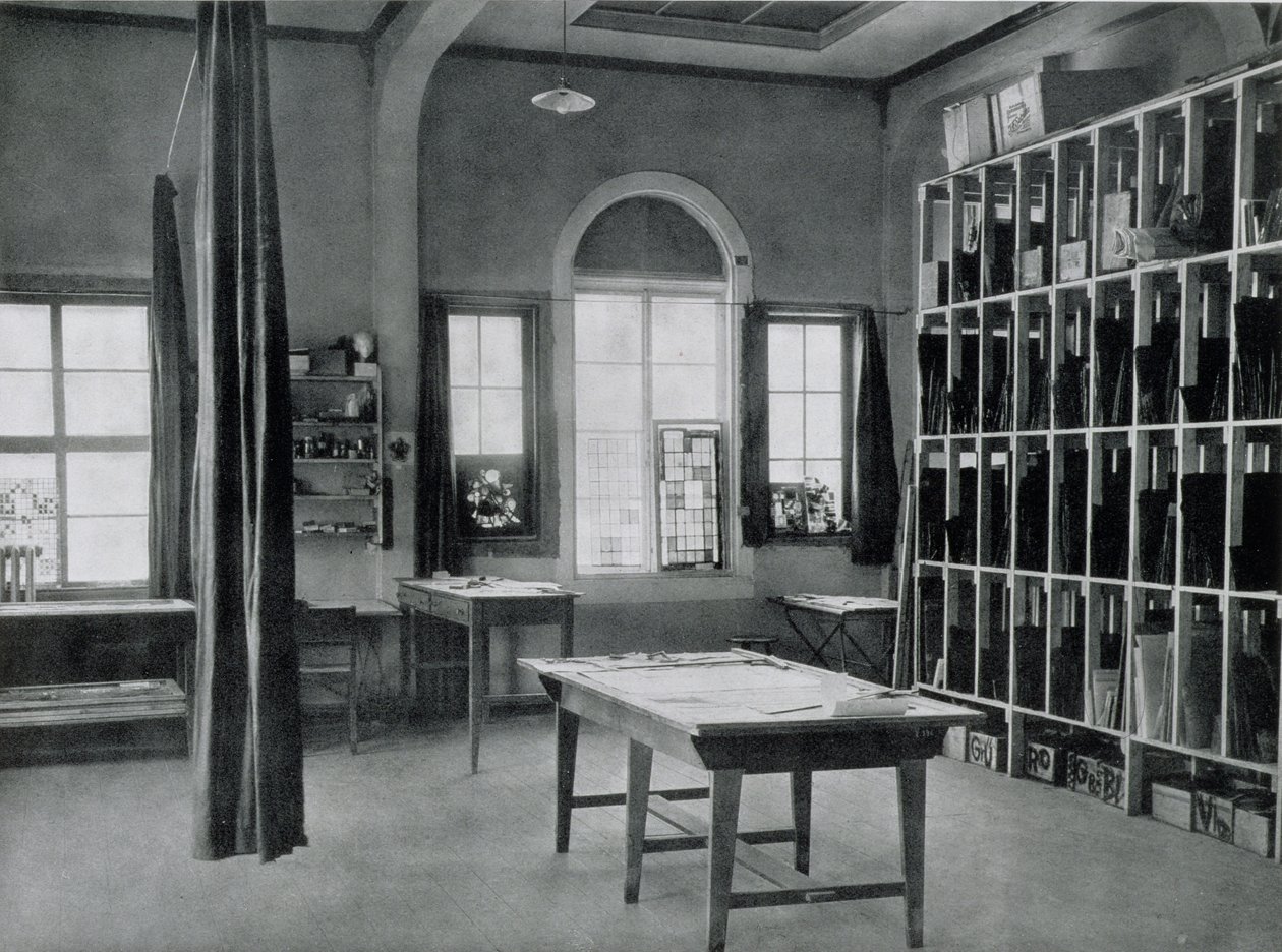 Ateliér malby skla, z dílen Bauhaus, Výmar od Unbekannt
