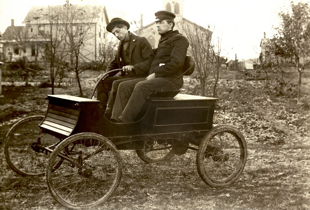 Hull Brothers Automobile, Spojené státy americké, kolem roku 1903 (černobílá fotografie) od Nicolas Liez