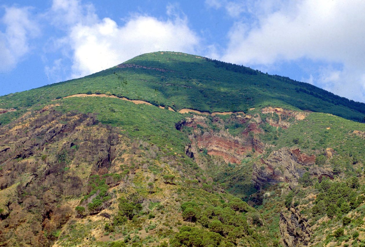 Ile de Salina (Messina) 07/1995. Le Monte dei Porri (859 m) od Alec Hunter