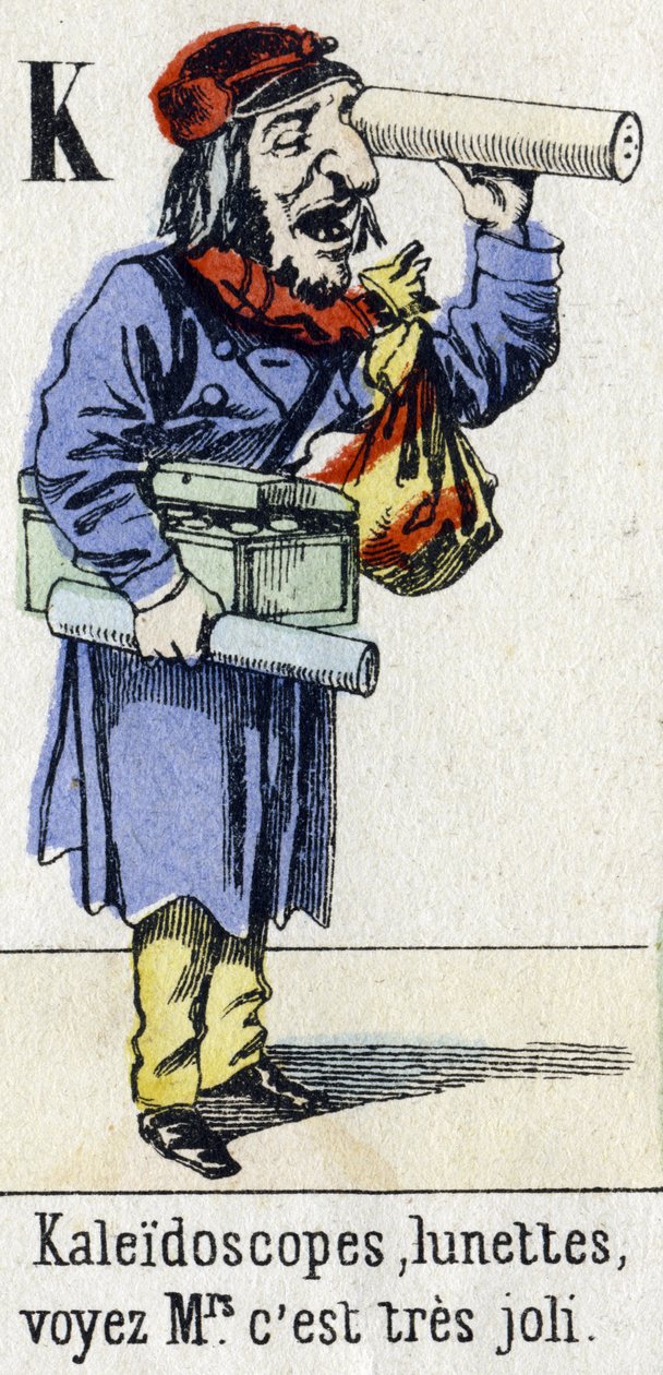 Písmeno K: "Kaleidoskopy, brýle, viď paní, je to moc pěkné." Abeceda "Dětská zábava". Imaging of Epinal, circa 1890. Populární seriál. Malá knížečka o 8 stranách. Šablonové dřevoryty na téma malých pouličních metier a výkřiků Paříže od Unbekannt