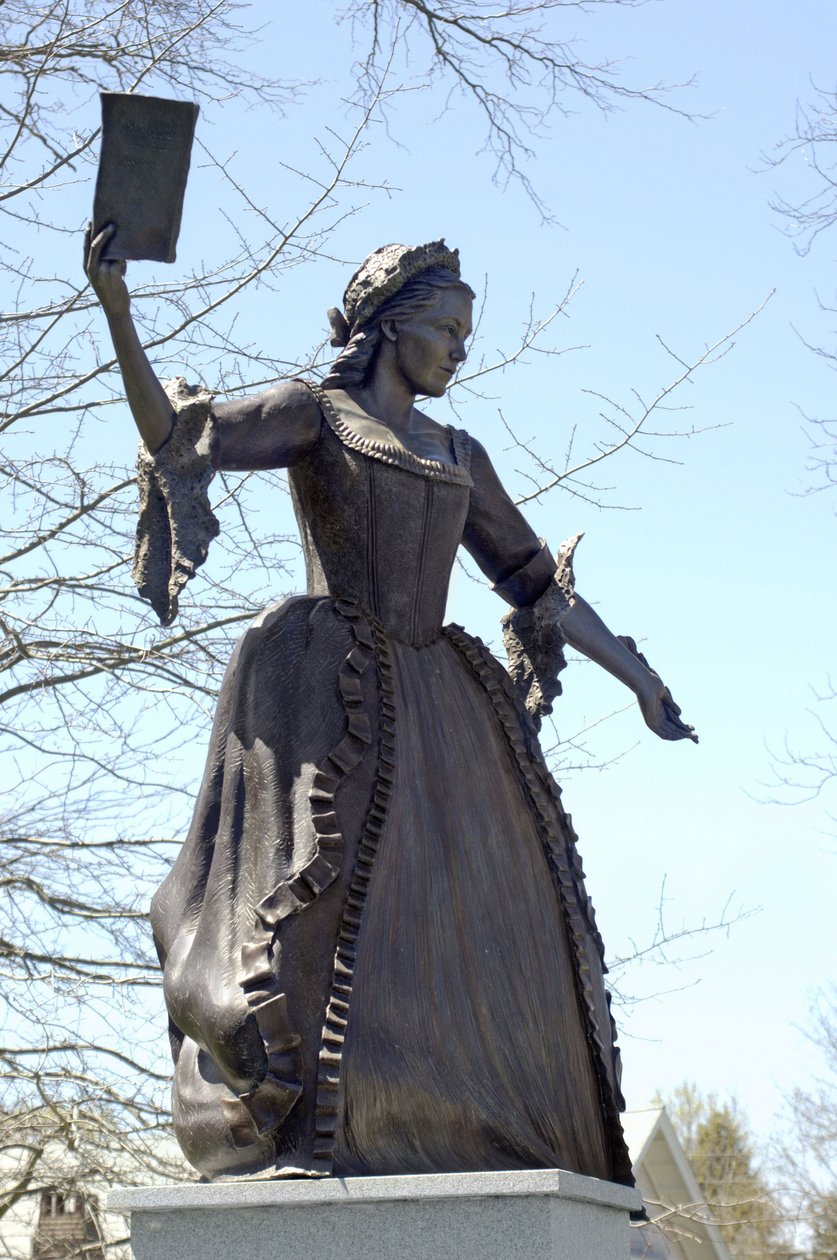 Literatura: Socha Mercy Otis Warrenové (1728-1814), americké spisovatelky, v Barnstable, Massachusetts. od Unbekannter Künstler