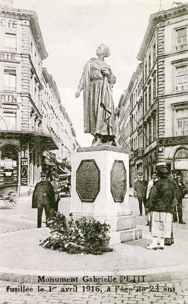 Památník v Bruselu připomínající Gabrielle Petit, kolem roku 1925 (litho) od Unbekannt