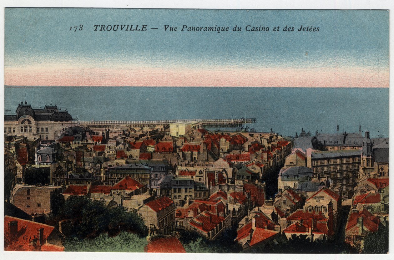 Normandie, Calvados (14), Trouville: panoramatický výhled na kasino a mola - pohlednice konec 19.-20. od William M. Timlin