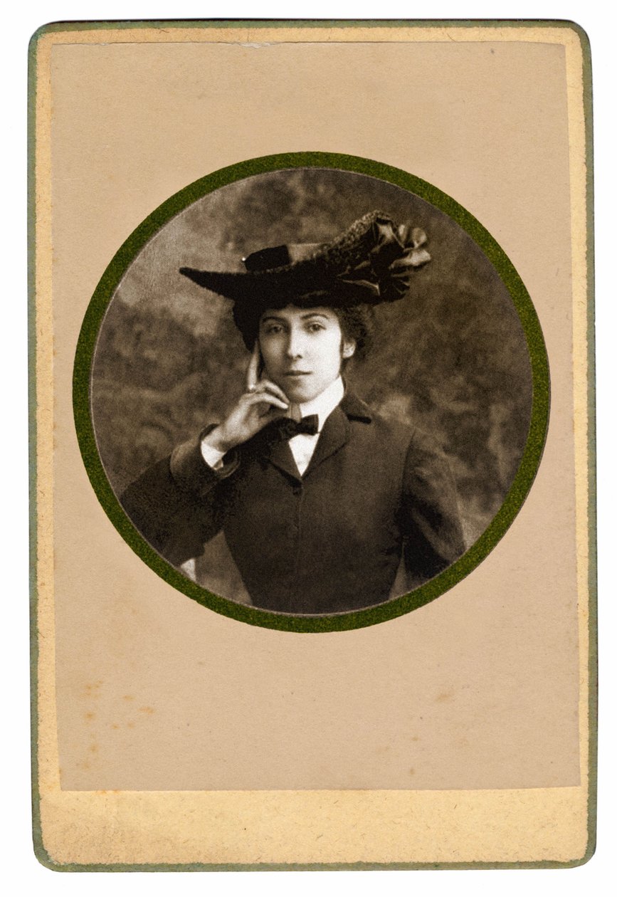 Portrét francouzské básnířky Catherine Pozzi, kolem roku 1900 od Unbekannt