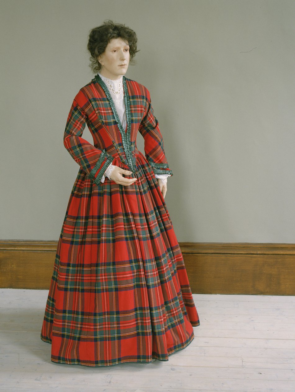 Tartanové vlněné šaty Royal Stewart s nařaseným hedvábným lemováním, kolem 1845-50 od Unbekannt
