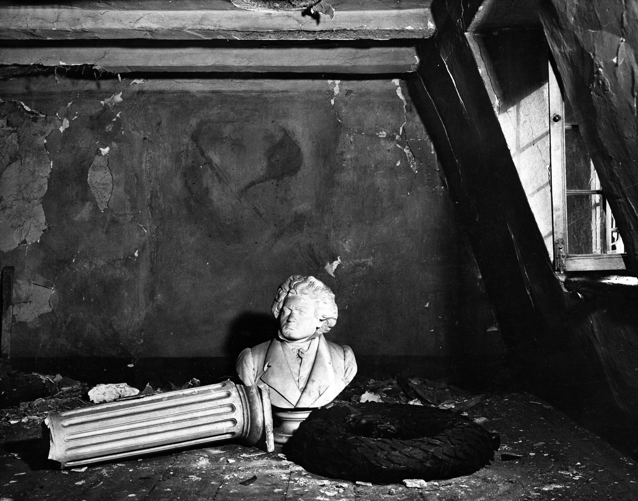 Druhá světová válka (1939-1945) - Druhá světová válka (2. světová válka nebo 2. světová válka): Bonn (Německo) 9. března od Unbekannt