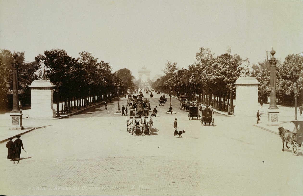Champs Elysees, Paříž (sépiová fotografie) od Unbekannt