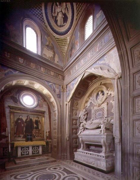 Kaple portugalského kardinála, detail oltáře a hrobky od Antonia Rossellina (1427-79) (foto) od Unbekannt