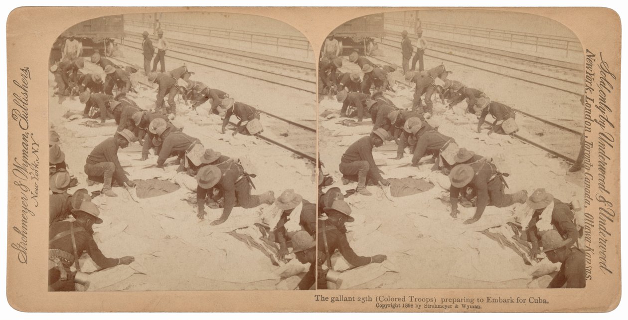 "The Gallant 25th Preparing to Embark for Cuba", 1898 (foto) od Underwood & Underwood