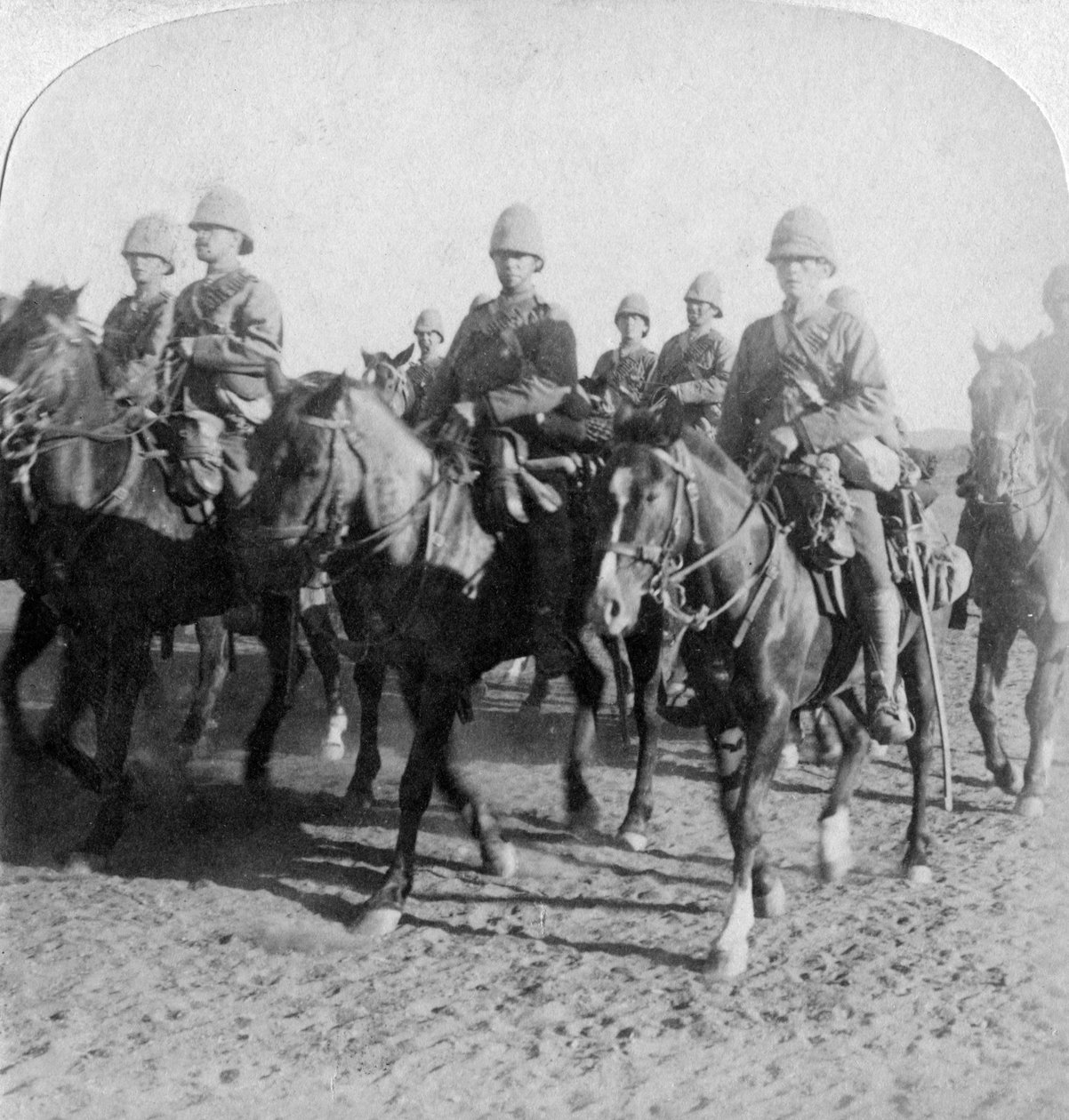 10. husaři po odražení búrského útoku, Colesberg, Jižní Afrika, 4. ledna 1900. od Underwood and Underwood