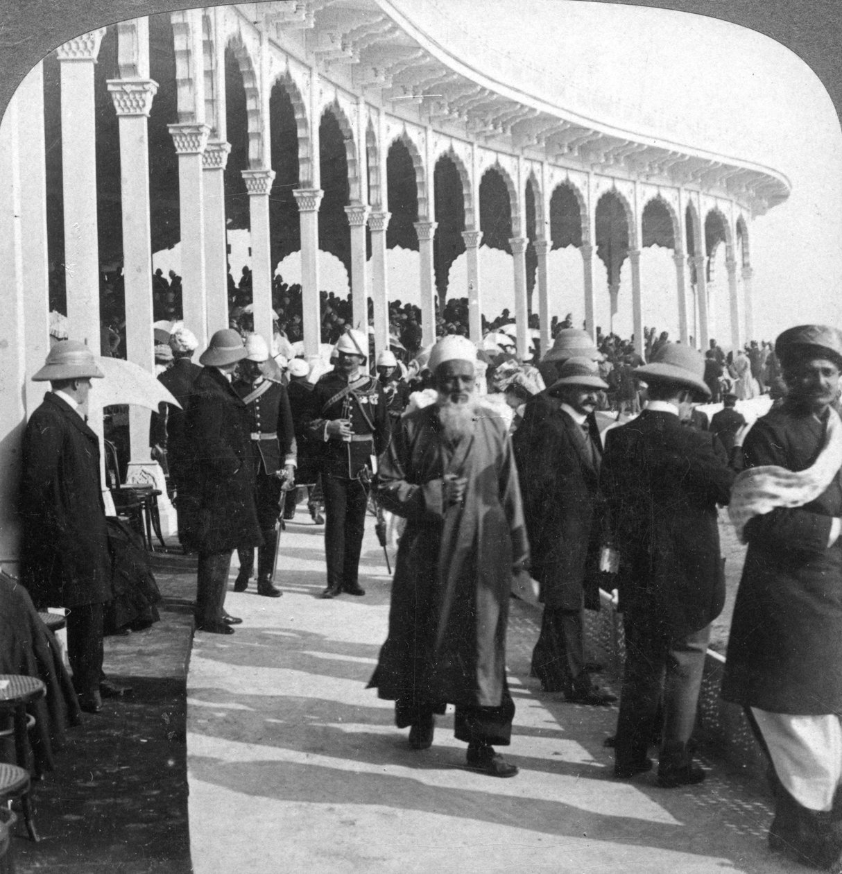Shromáždění ve velkém amfiteátru Durbar, Dillí, Indie, 1903. od Underwood and Underwood
