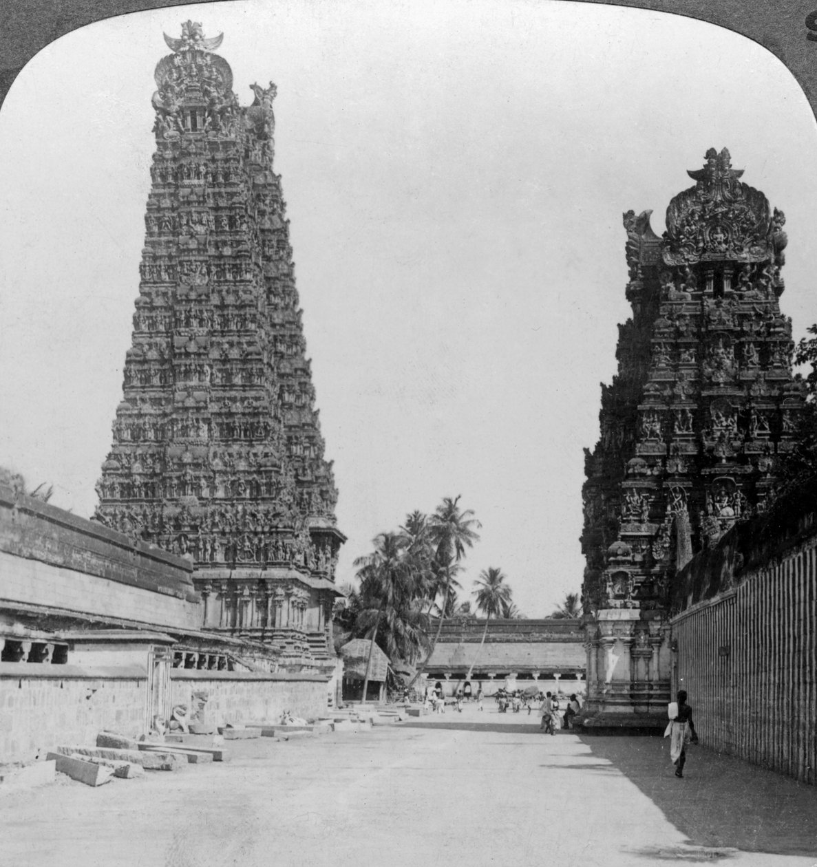 Gopuram, hinduistický chrám Sri Meenakshi, Madurai, Tamil Nadu, Indie, 1900. od Underwood and Underwood