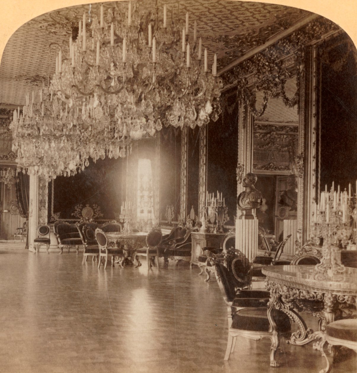 V nádherné rezidenci krále Oscara II., Královský palác Stockholm, Švédsko, 1902. od Underwood and Underwood