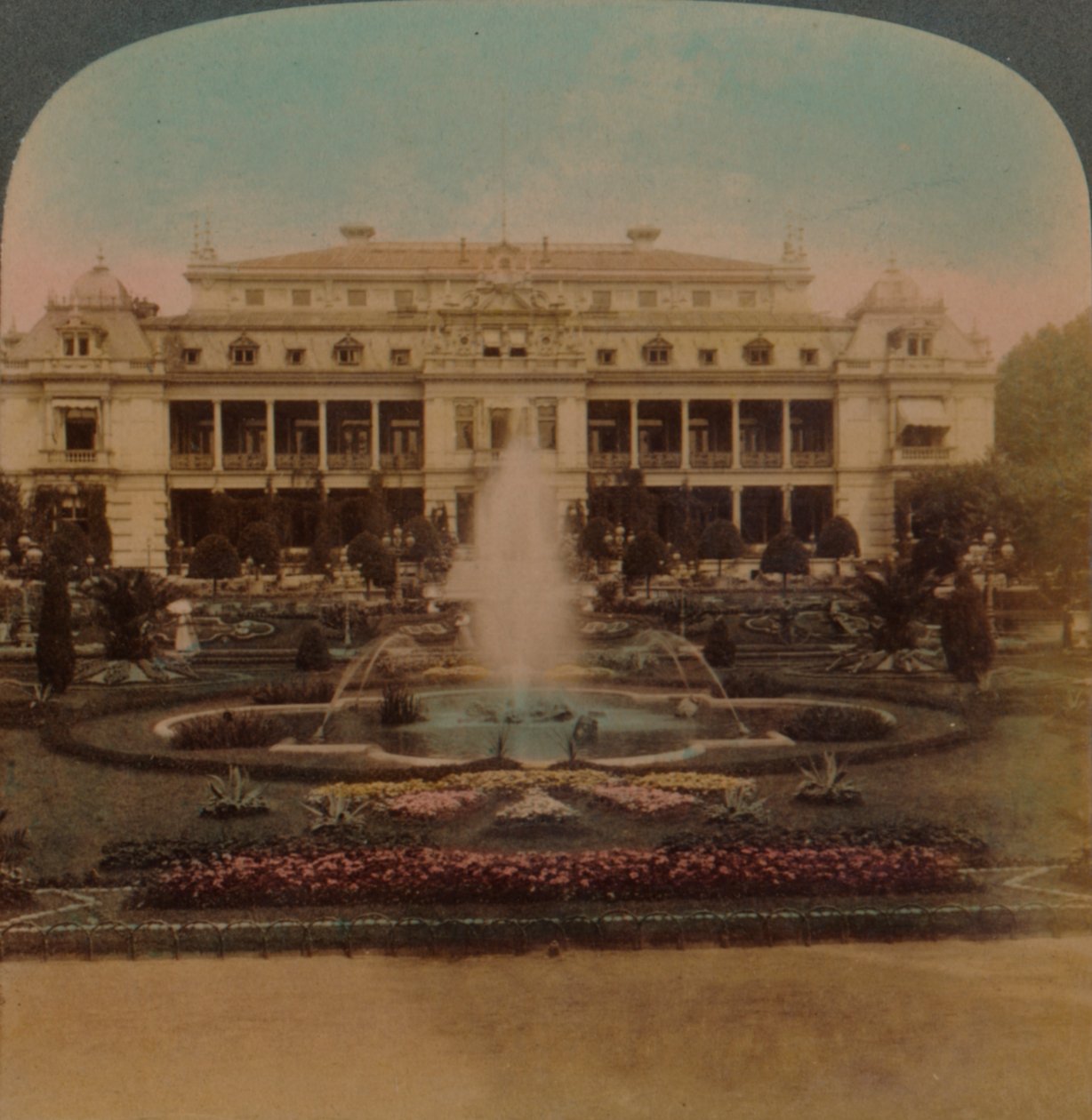 Palm Gardens, Frankfort, Německo, 1894. Umělci: Elmer Underwood, Bert Elias Underwood. od Underwood and Underwood