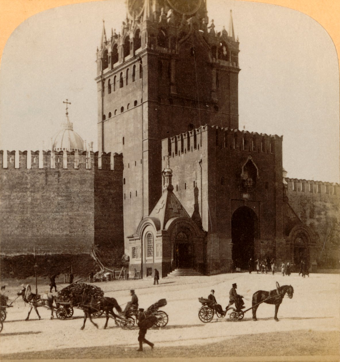 Spaski Voroto, Posvátná brána Kremlu,...Moskva, Rusko, 1898. od Underwood and Underwood