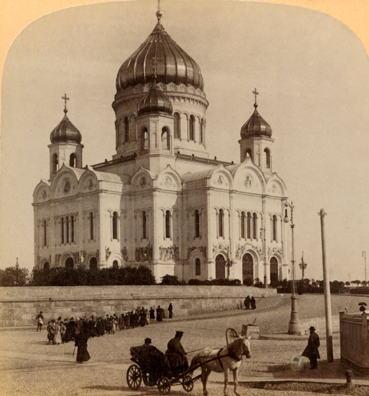 Chrám našeho Spasitele, největší kostel v Moskvě, Rusko, 1898. od Underwood and Underwood