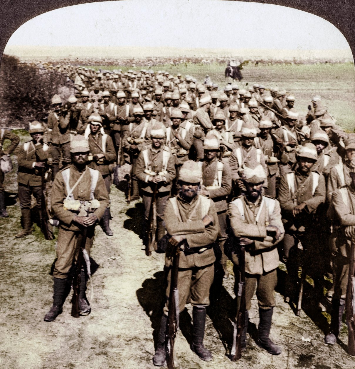 Strážní brigáda na pochodu do Kroonstad, Jižní Afrika, Búrská válka, 1900. od Underwood and Underwood