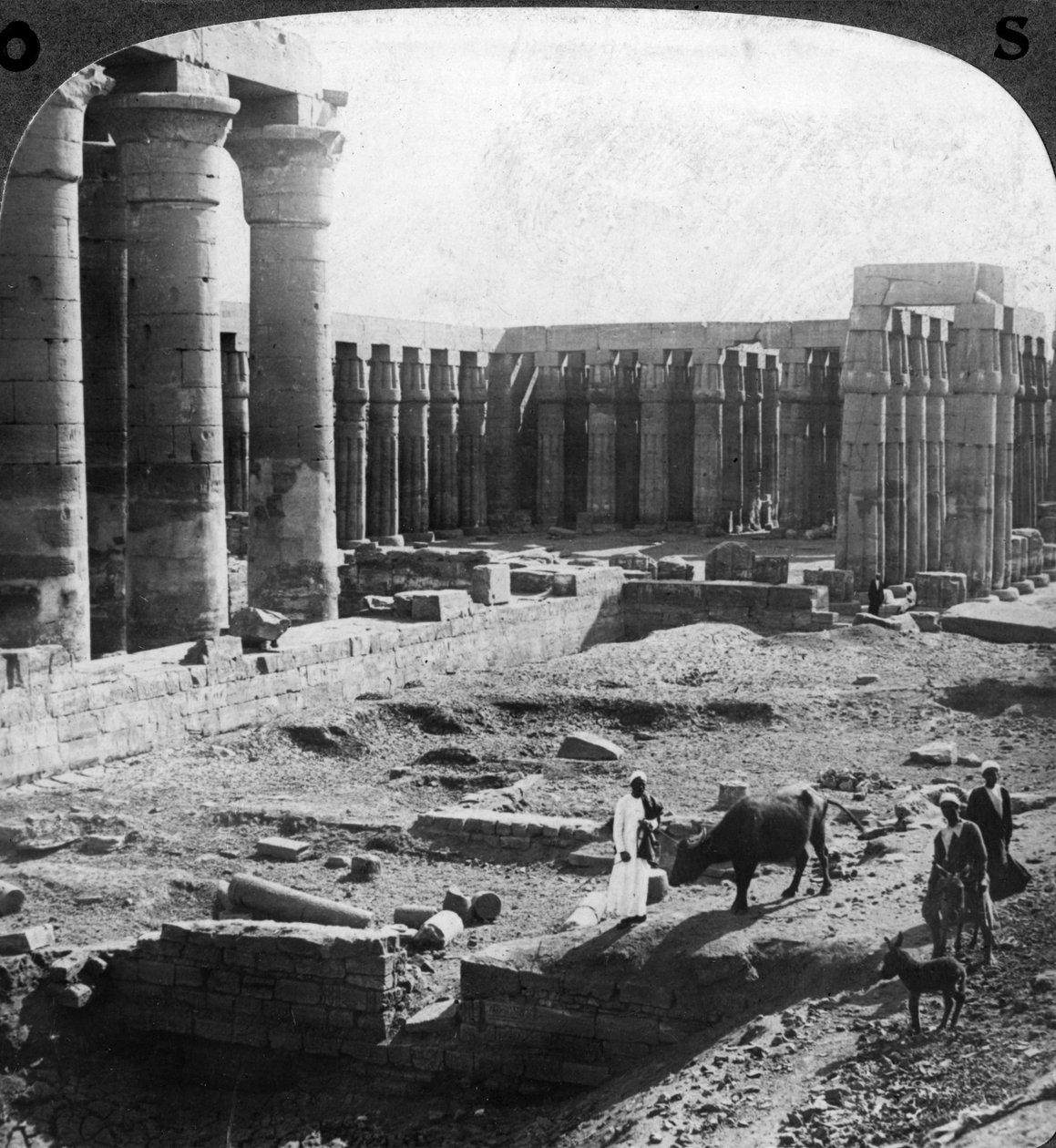 Chrám v Luxoru, Théby, Egypt, c1900. od Underwood and Underwood