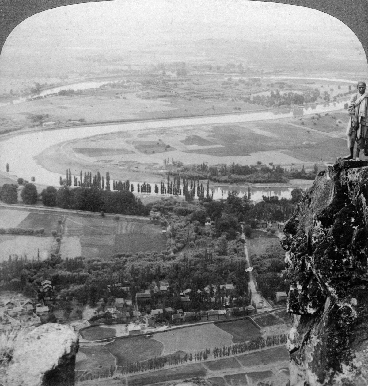 The Vale of Cashmere Kašmír, Indie, 1903. od Underwood and Underwood