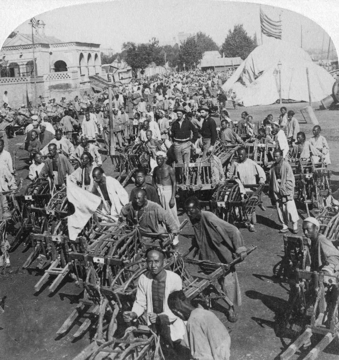 Přeprava na kolečkách na přistání člunu, Tientsin Tianjin, Čína, 1901 od Underwood and Underwood