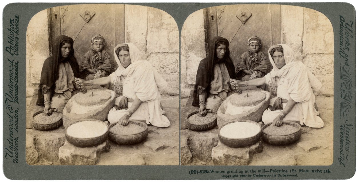 Ženy melou v mlýně, Palestina, 1900. od Underwood and Underwood