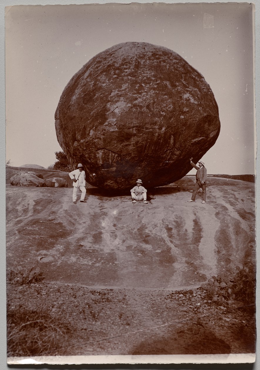 Kršnova máslová koule, Mahabalipuram od Unidentified Photographer