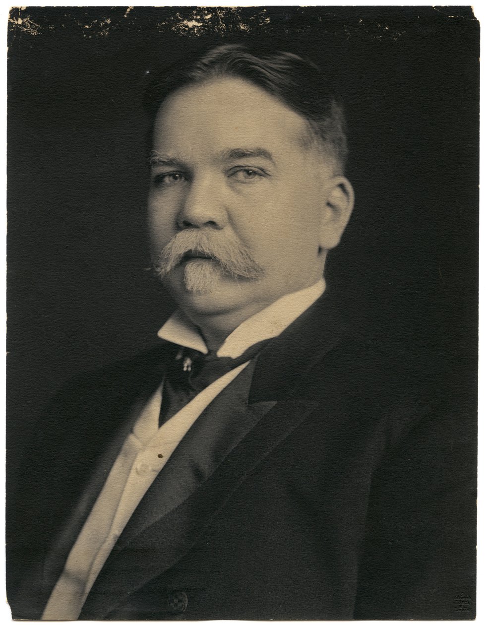 Julius J. Schotten od Unknown