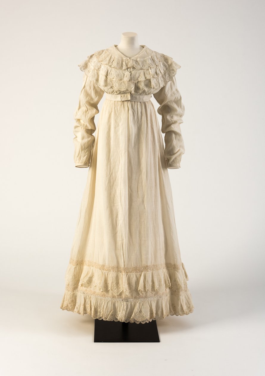 Bílé vyšívané bavlněné šaty se živůtkem ve stylu spencer, 1815 (bavlna) od Unbekannt Unbekannt