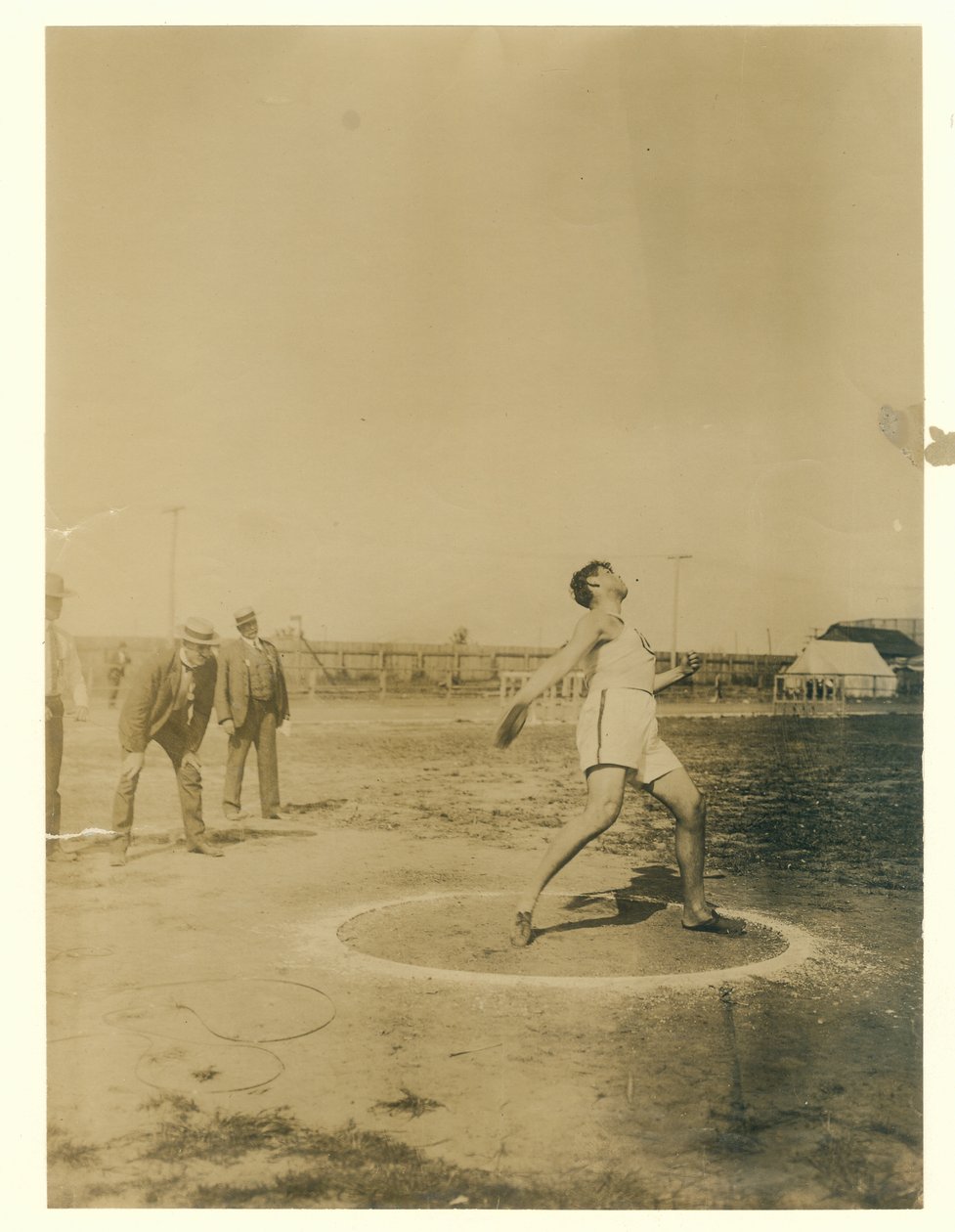 Ralph W. Rose, Chicago Athletic Association, hod diskem od Unknown