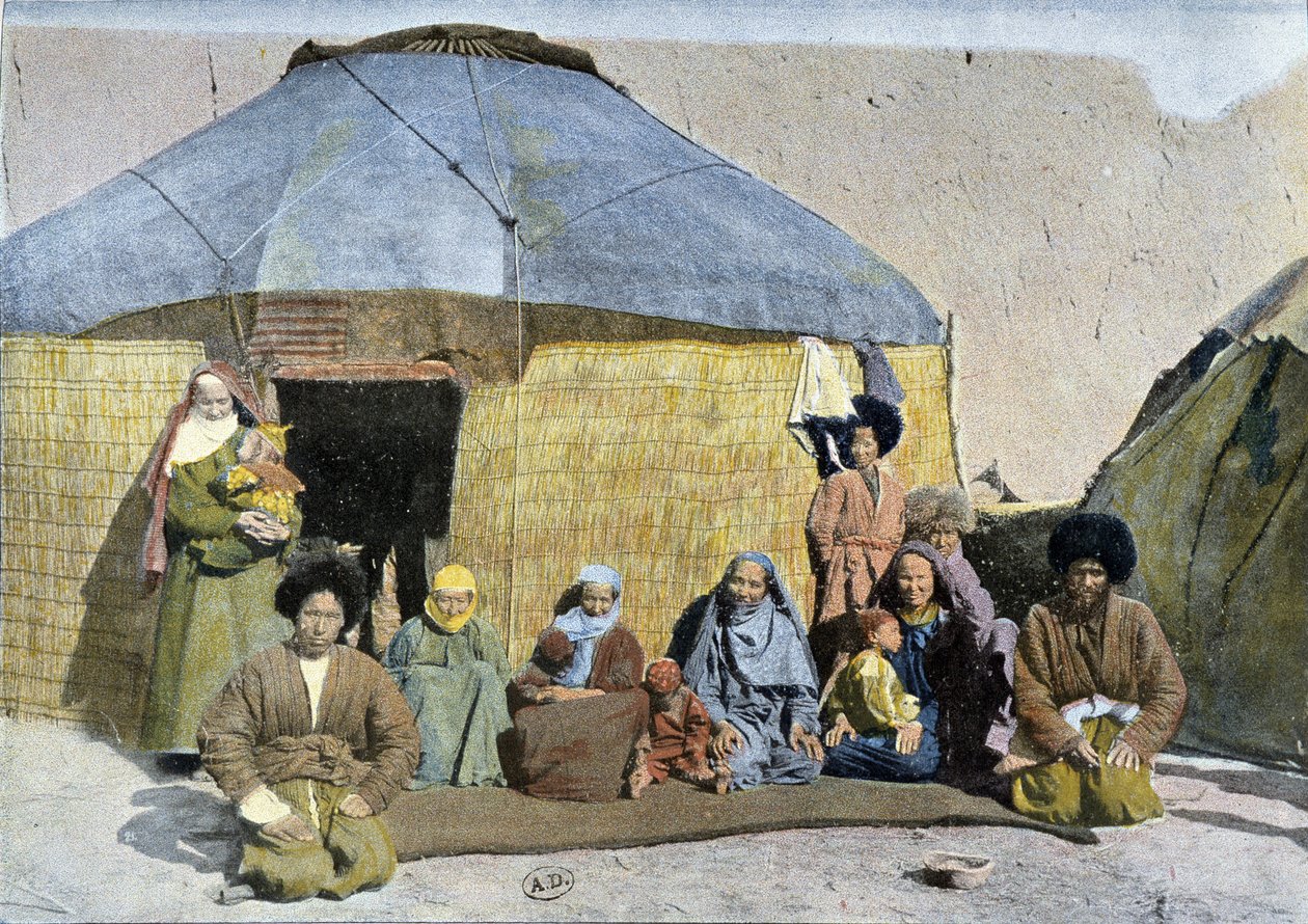 Skupina Tekes (ruských nomádů) před jejich jurtou, konec 19. století od Unknown artist