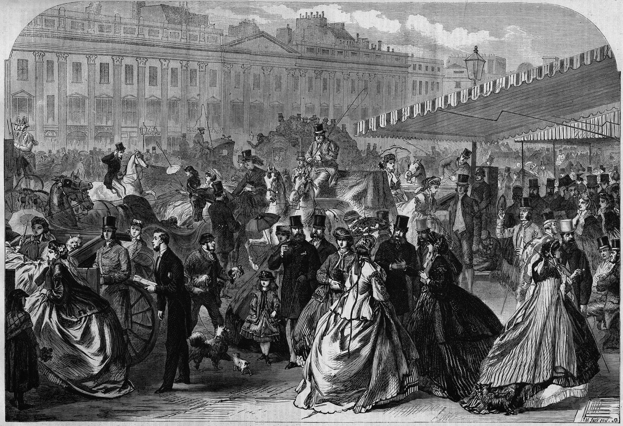 Londýn, pohled na Regent Street v odpoledních hodinách, rozlehlá třída ve čtvrti West End, kterou v letech 1817 až 1823 nakreslil architekt John Nash pro veřejný plán rozvoje. V “” L