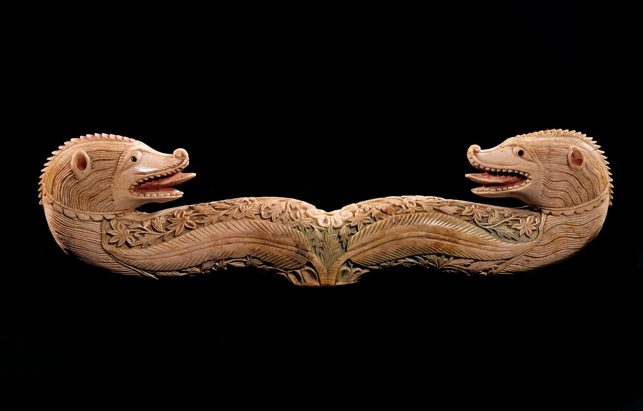 Orientální umění: tau de houlette (konec pastýřské hole) se zvířecími hlavami ze slonoviny. Paříž 15. století, arménské muzeum od Unknown artist
