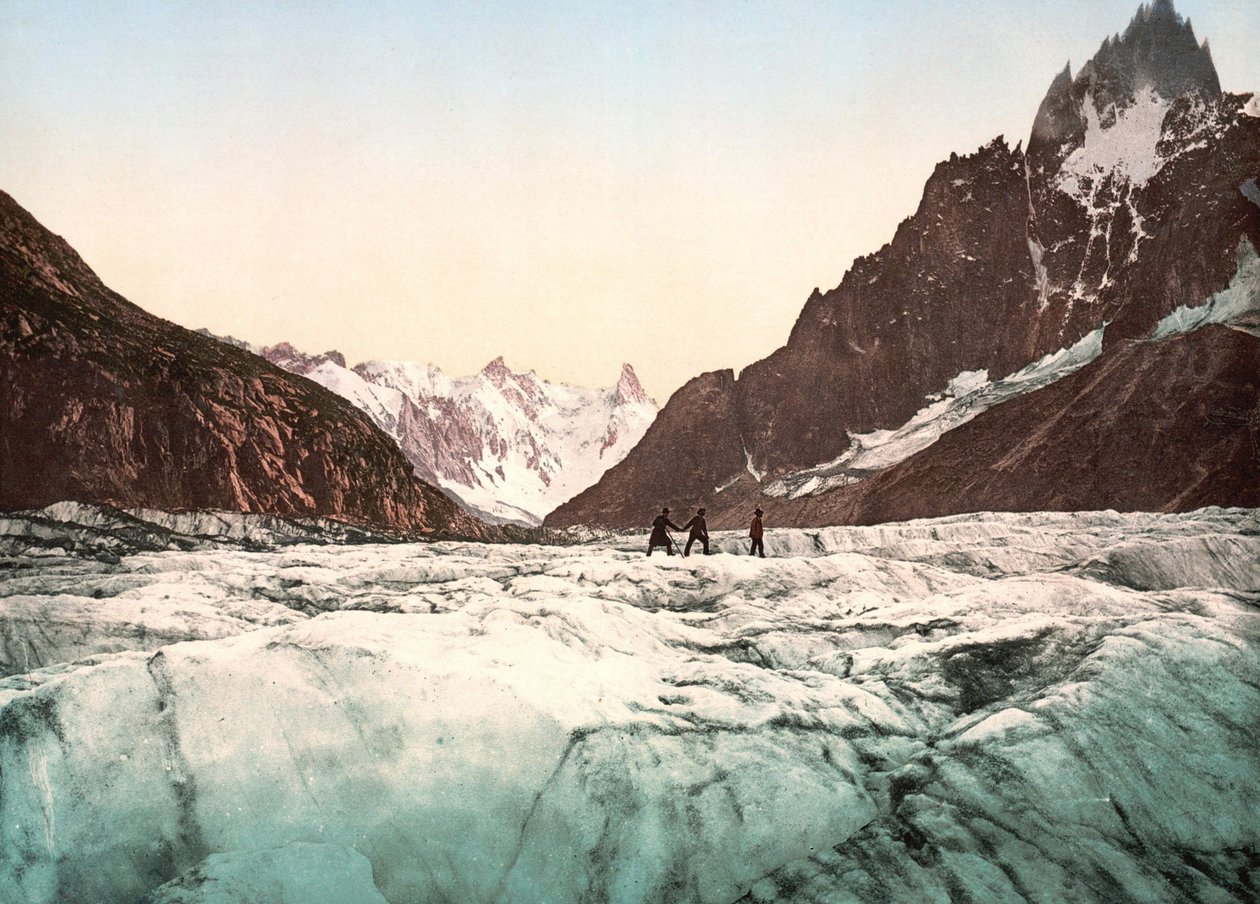 Pohled na Mont Blanc: The Mer de Glace. Fotochrom c. 1890. od Unknown artist
