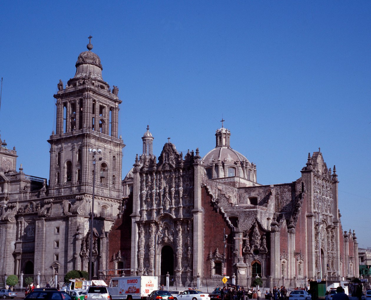 Barokní umění: pohled na Metropolitní katedrálu Mexico City. Mexiko 18. století. od Unknown artist