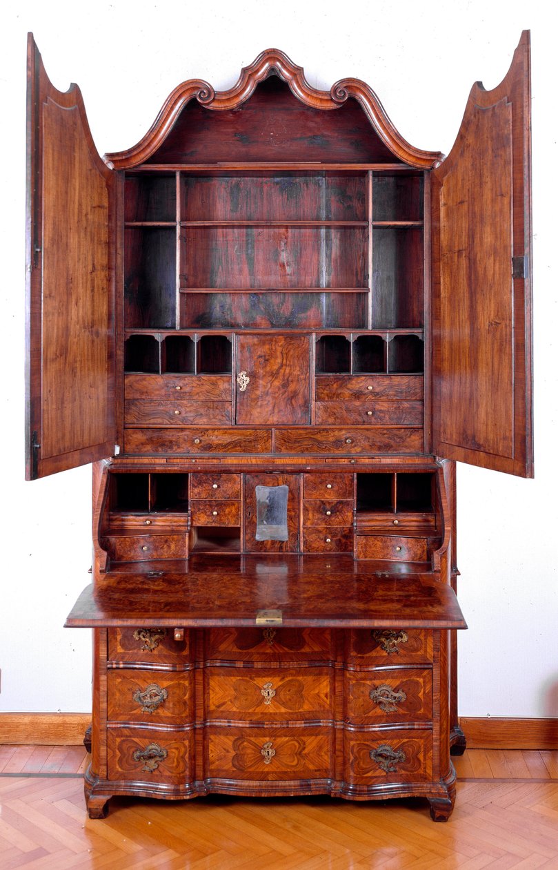 Nábytek: trumeau z palisandru. cca 1735 Ztlumit. 257x130x61 cm Soukromá sbírka od Unknown artist