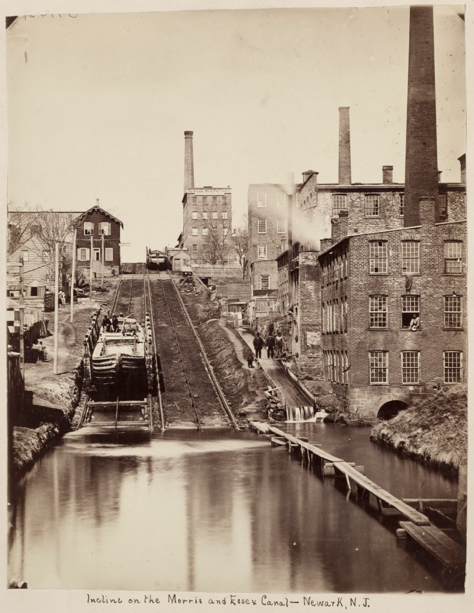 Sklon na kanálu Morris a Essex, Newark, New Jersey od Unknown artist