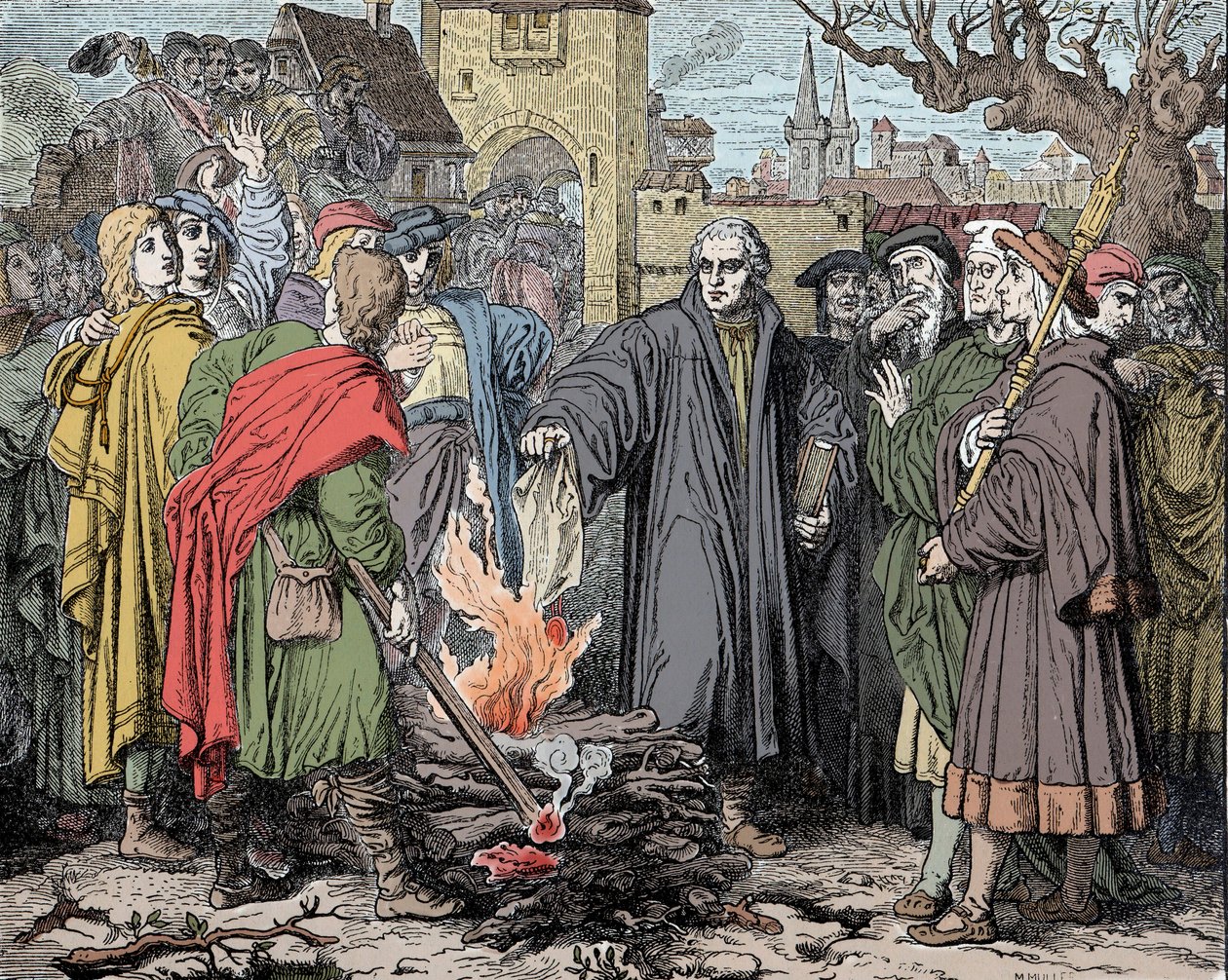 Martin Luther (1483-1546) z Wittenbergu spaluje bublinu exkomunikace, kterou vytvořil papež Leon X. od Unknown artist