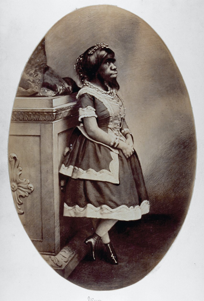 Celoplošný portrét lidského fenoménu Giulia Pastrana od Unknown photographer