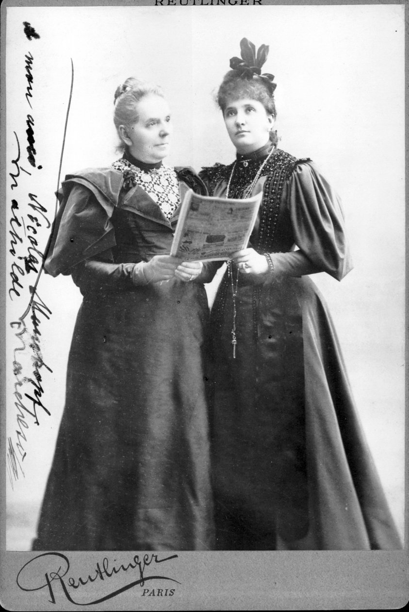 Německá zpěvačka Mathilde Marchesi (1821-1913) a australská zpěvačka Nellie (Nelly) Melba (1861-1931). Fotografie konce 19. století od Unknown photographer