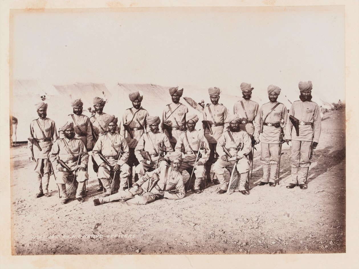 Indičtí důstojníci 28. Bombay Native Infantry, circa 1884 od Unknown