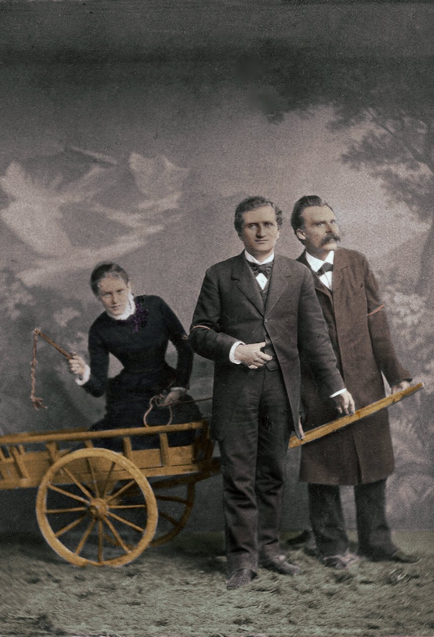 Paul Ree (1849-1901) anglický filozof - Lou Andreas-Salome (1861-1937) (Andreas Salome) Ruský psychoanalytik - Friedrich Nietzsche (1844-1900) Německý filozof - květen 1882 (Lucern, Atelier Jules Bonnet - numerické zbarvení) od Unknown photographer