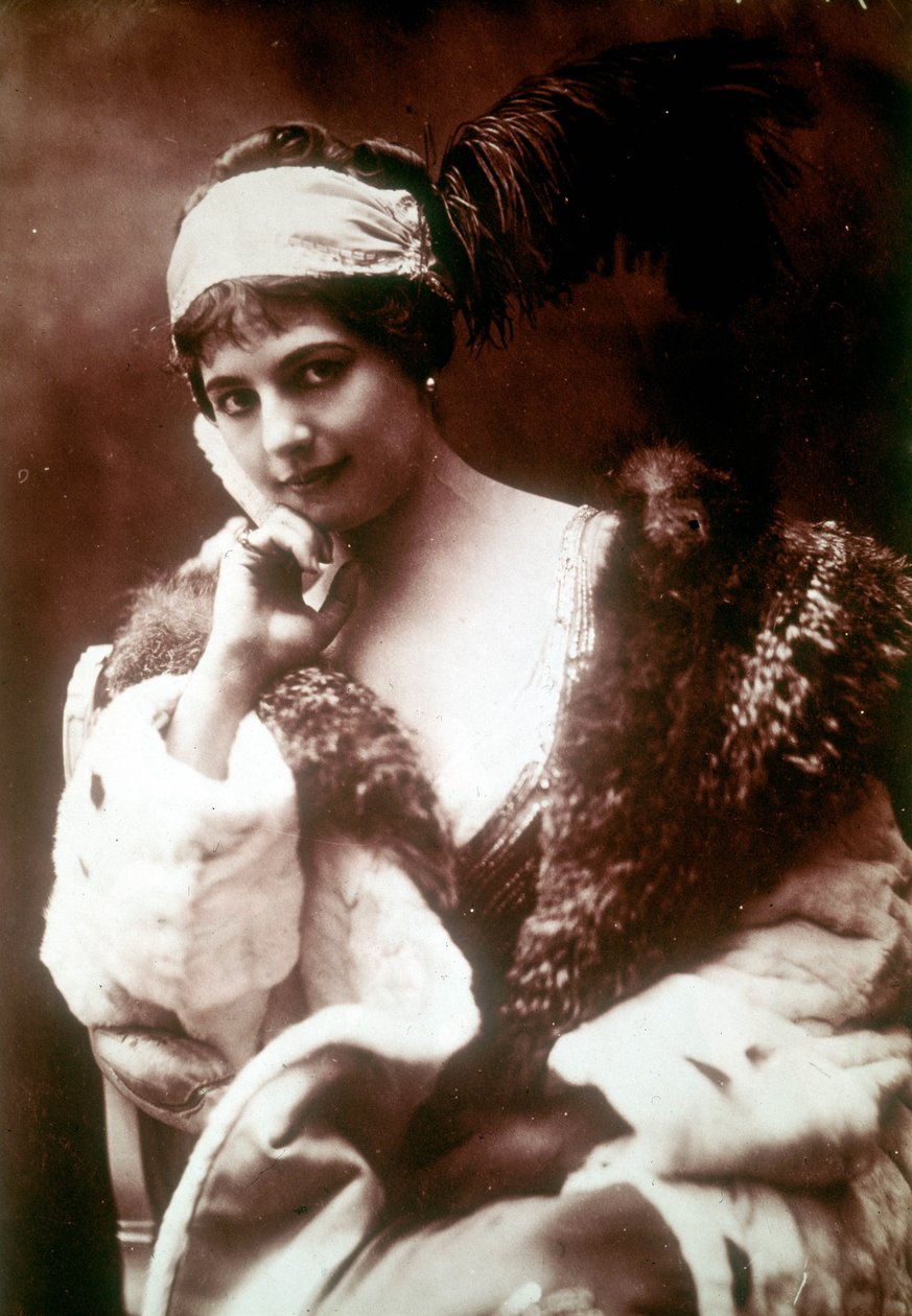 Portrét Mata Hari (1876-1917), holandská tanečnice a dobrodruh od Unknown photographer