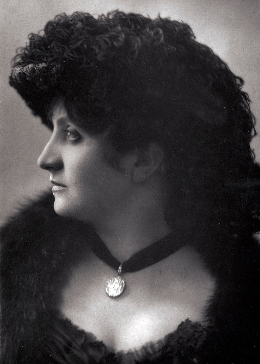 Portrét Pauline Patryové (Jeanne Cecile Pesty) (1856-?), francouzská herečka konce 19. od Unknown photographer