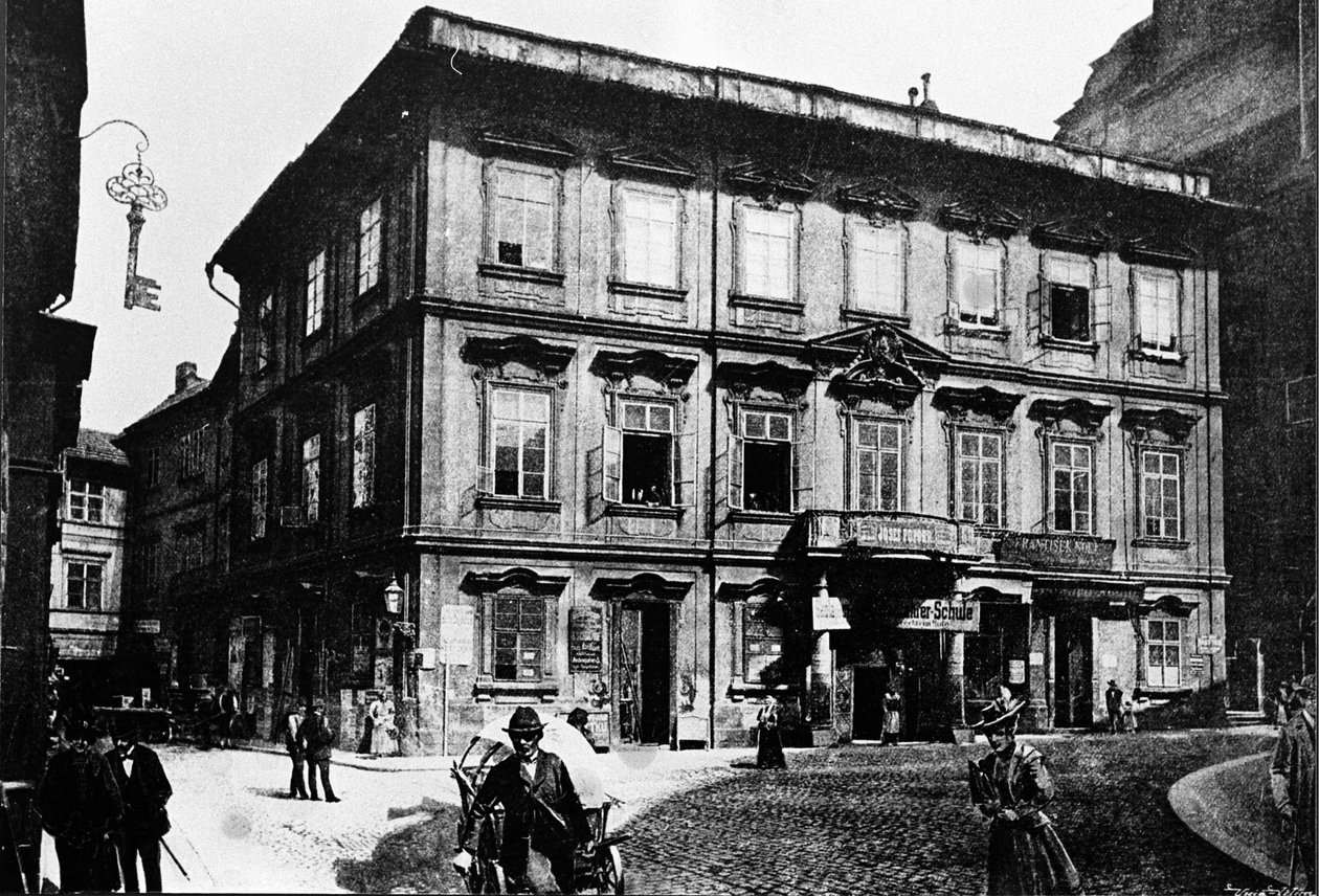 Praha, před rokem 1897. Dům, kde se narodil spisovatel Franz Kafka. od Unknown photographer
